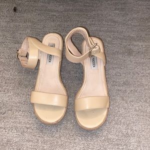 Nude wedges